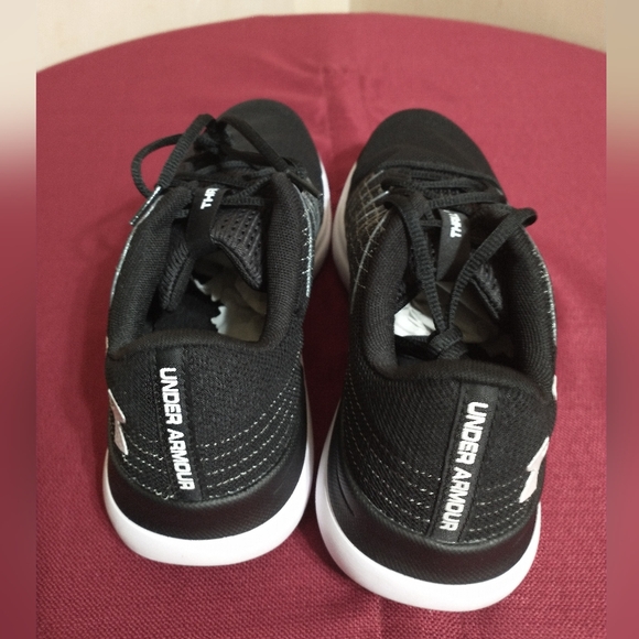 New in Box Under Armour Black Athletic Sneakers - Picture 3 of 13
